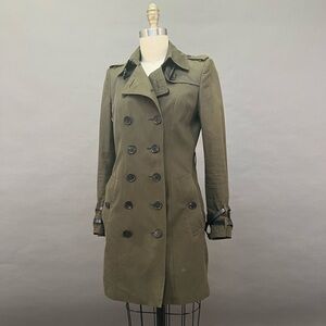 Burberry Trench - Size 2 US slim fit